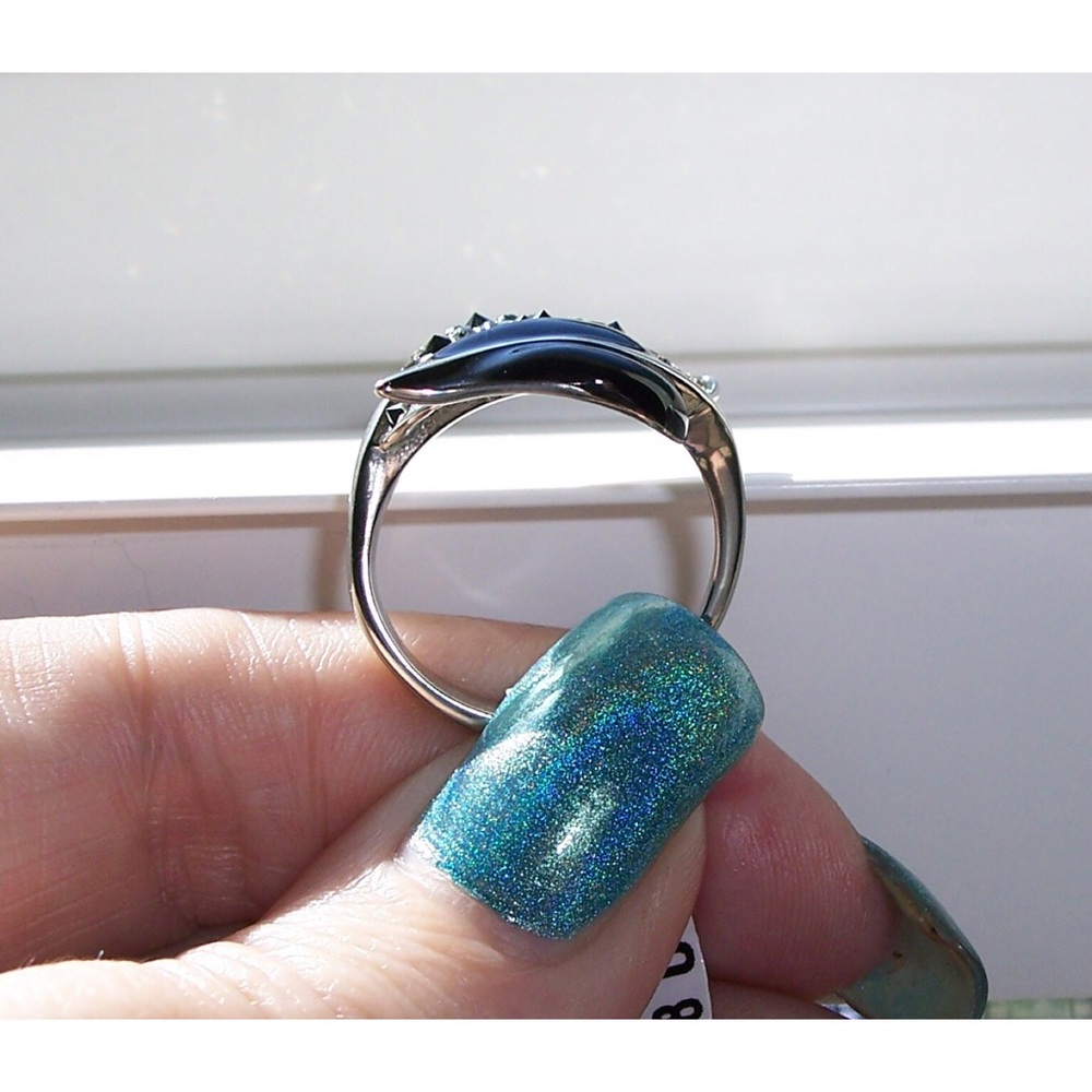 STAINLESS STEEL Black & Clear Crystals Leaf Ring - Picture 7 of 15